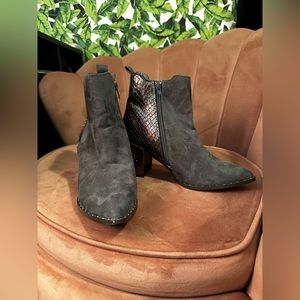 GC Shoes gray and brown metallic booties, US size 9